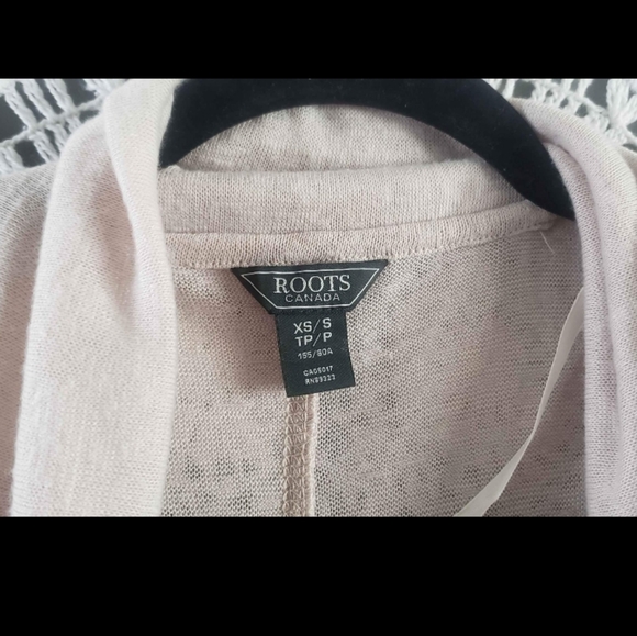 Roots Woman's Sleeveless Sweater Size XS - Picture 3 of 4